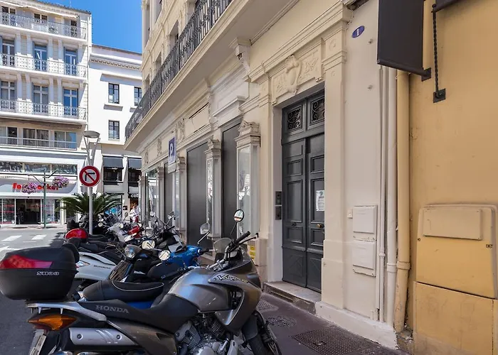 Florella Antibes 칸느